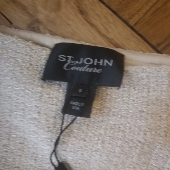 St. John cream knit skirt - Picture 2 of 2